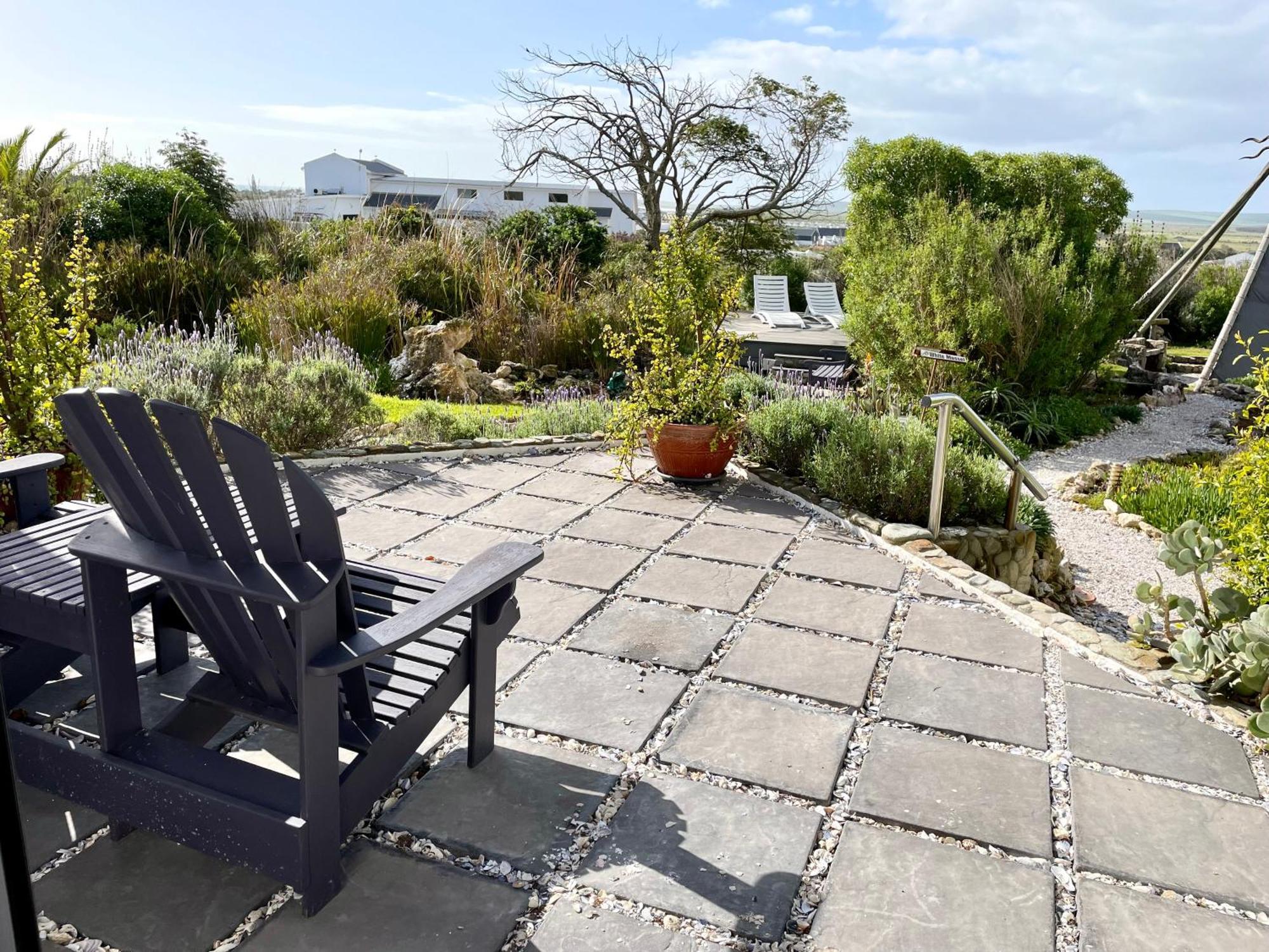 Farr Out Guest House Paternoster Exterior photo